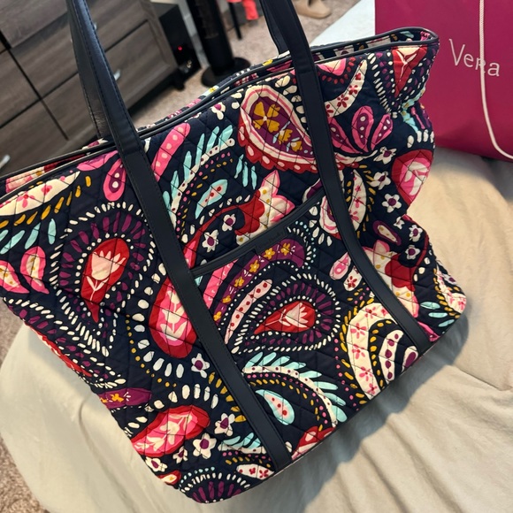 Vera Bradley Tote - Picture 2 of 3